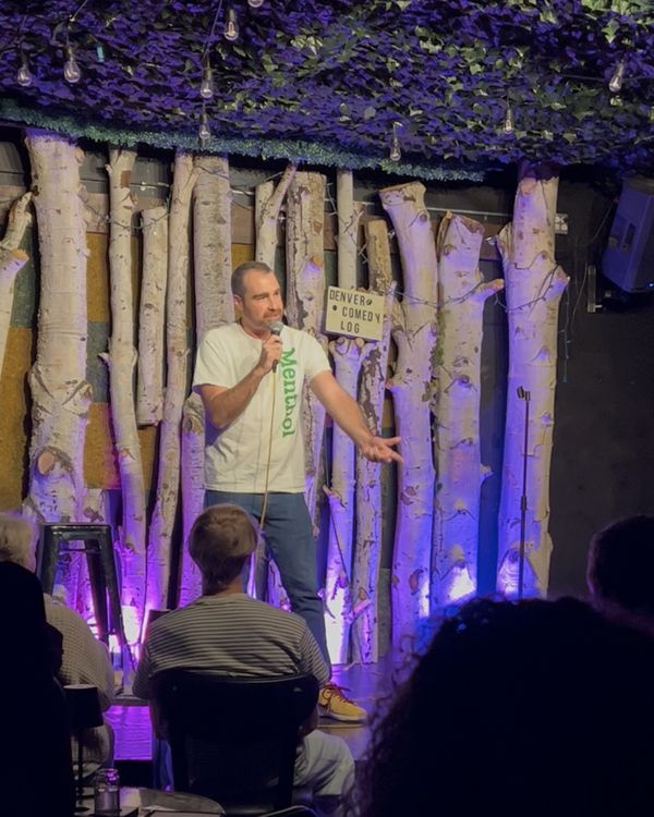 Jeremy Lomax performing stand-up